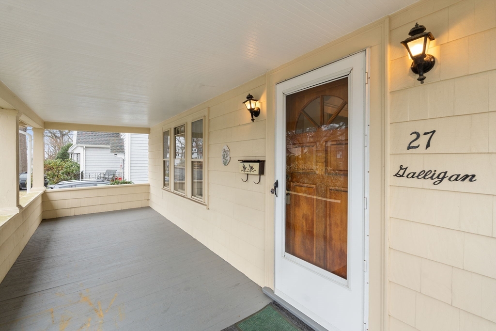 27 Hawthorne Avenue