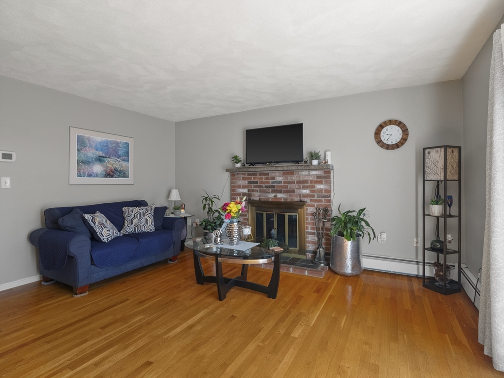 54 Oaklandave AVE, Lynn, MA Photo #8