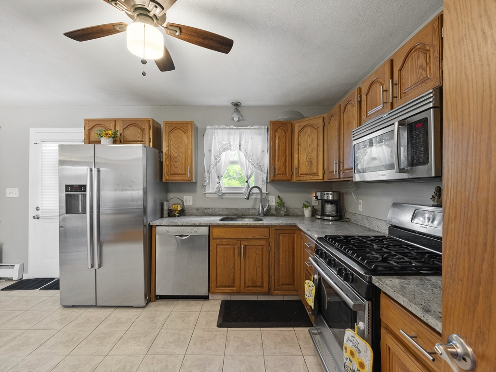 54 Oaklandave AVE, Lynn, MA Photo #13