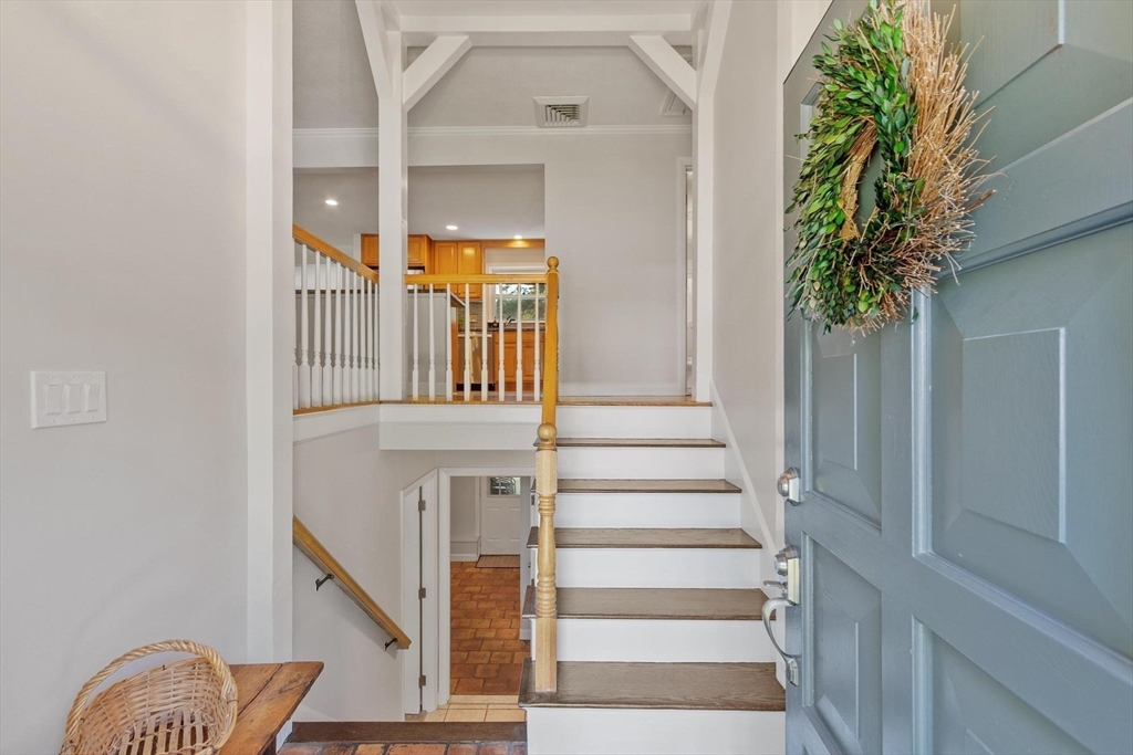 241 Worthen Rd E
