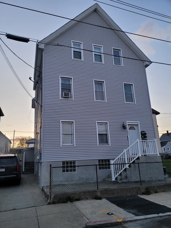 27 Bourne St