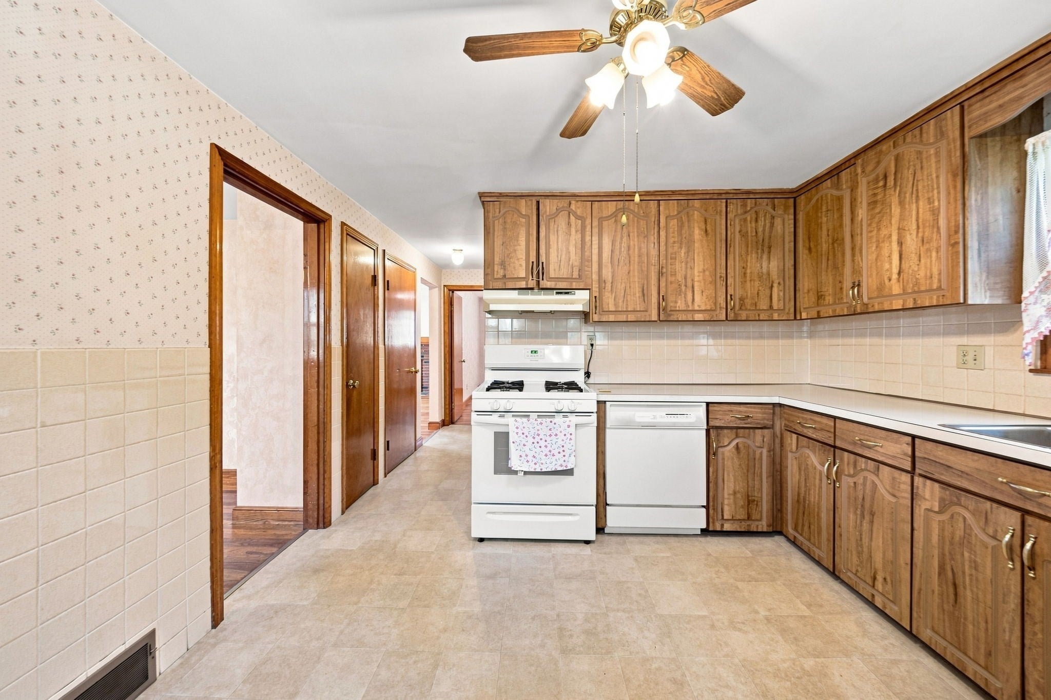 125 Whitehall St, Dedham, MA, 125 Whitehall St, Dedham, MA Photo #30