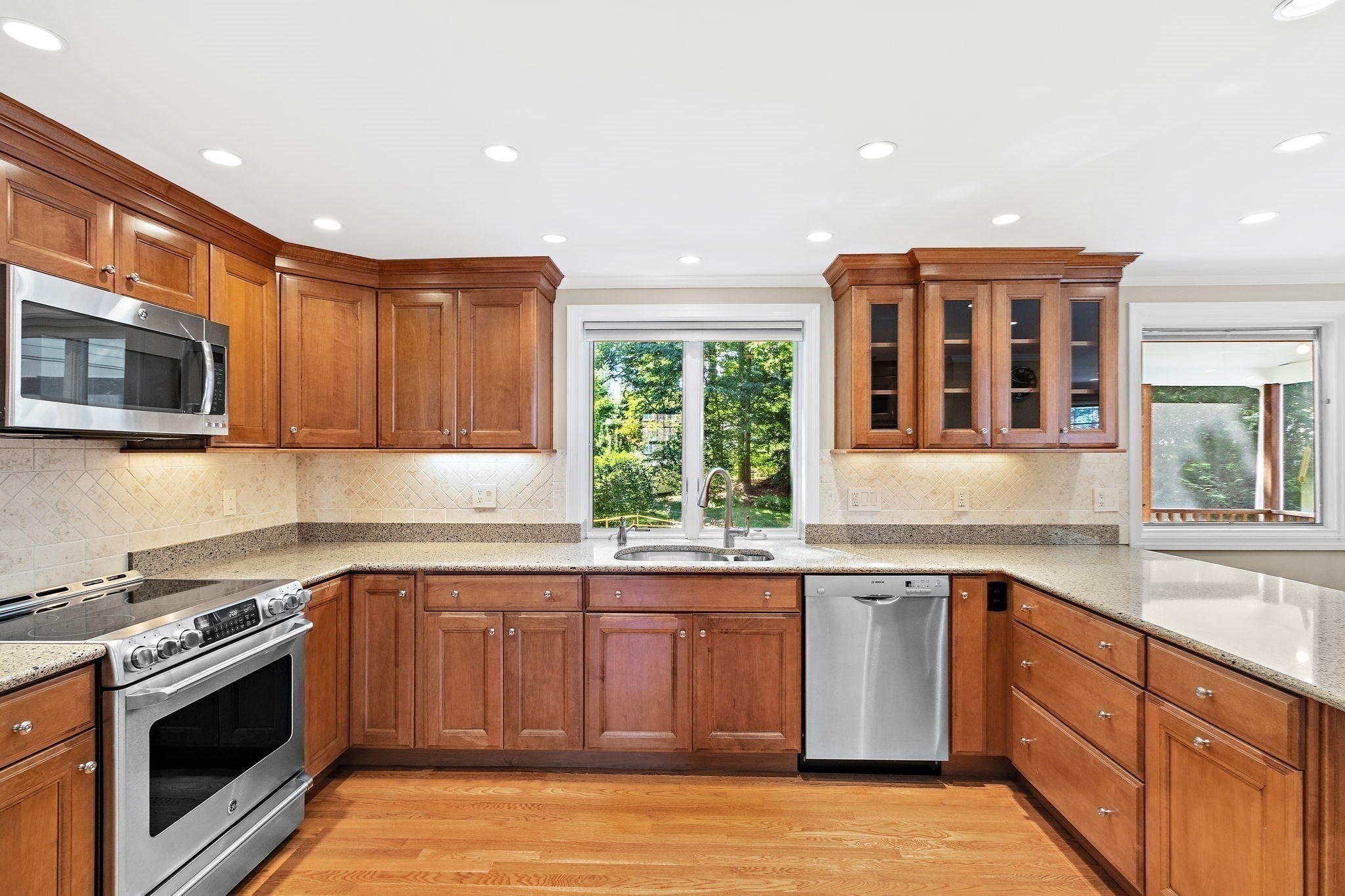 215 Oak Hill Circle, Concord, MA, 215 Oak Hill Circle, Concord, MA Photo #5