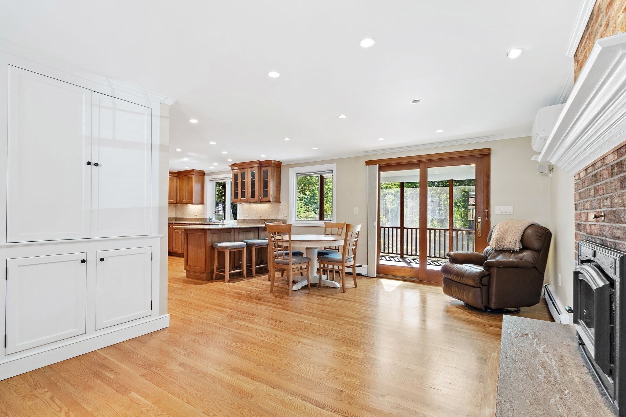 215 Oak Hill Circle, Concord, MA, 215 Oak Hill Circle, Concord, MA Photo #7
