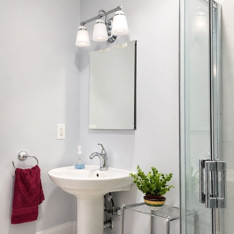 47 Clark Street #47, Newton, MA, 47 Clark Street #47, Newton, MA Photo #17