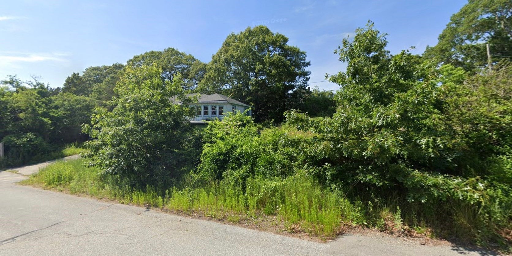 3 Clearwater Drive