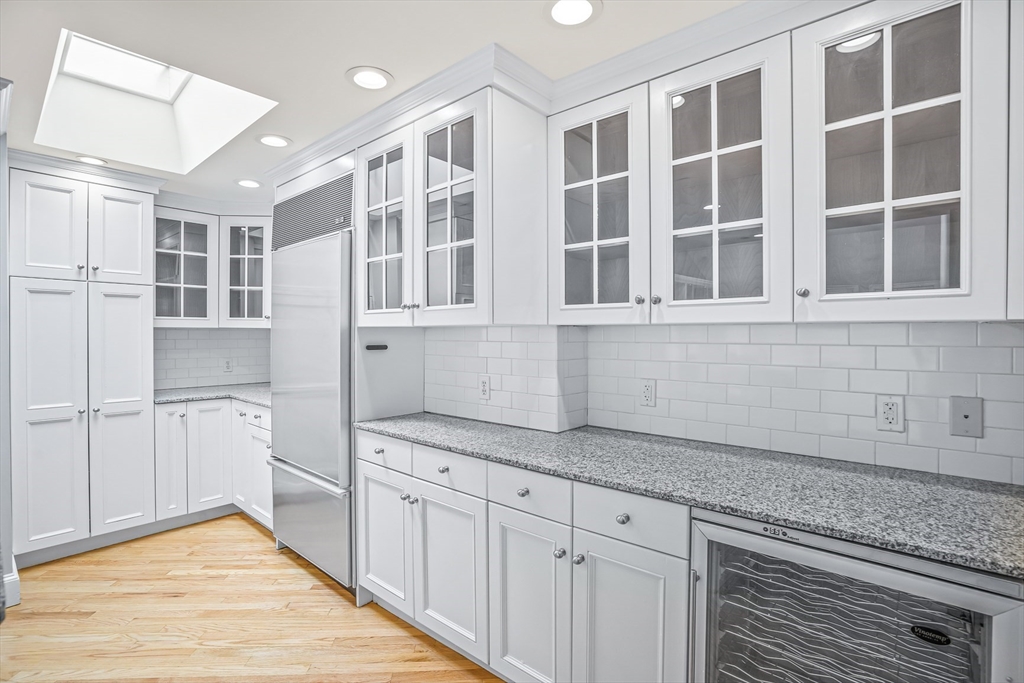 11 Elmwood Avenue 11