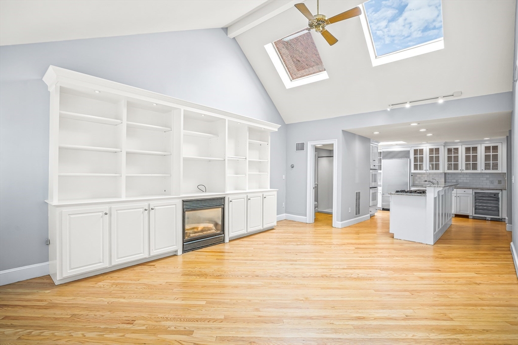 11 Elmwood Avenue 11