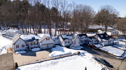 1-2-3-4 Glendale Rd Hudson MA 01749