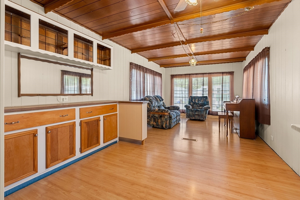 140 Morocco Ave