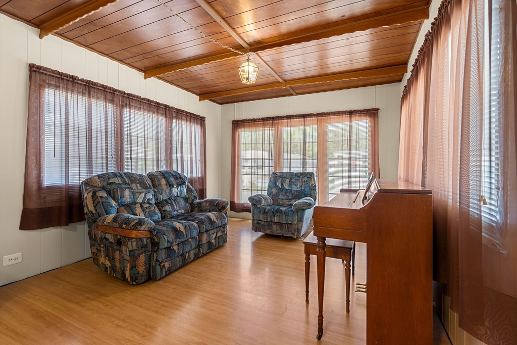 140 Morocco Ave