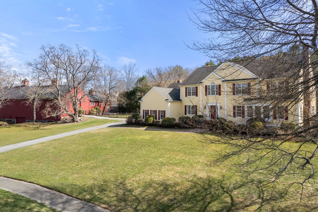7 Thompson Drive