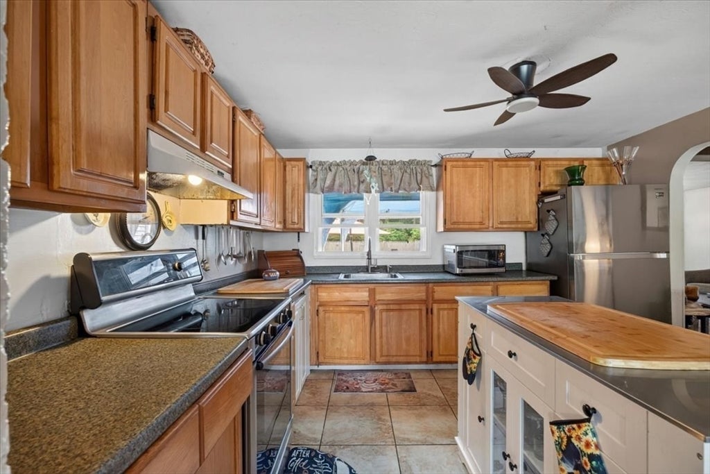 52 Boyle Rd, Brockton, MA, 52 Boyle Rd, Brockton, MA Photo #13
