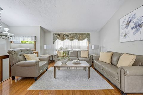 20 Church St Easton MA 02375