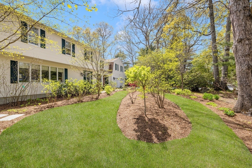 34 Colonial Way, Dartmouth, MA Photo #37