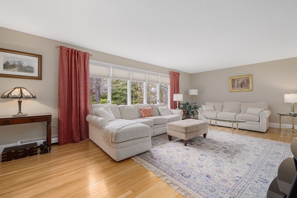 34 Colonial Way, Dartmouth, MA Photo #10