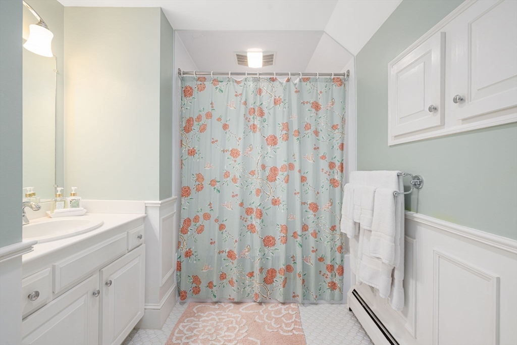 34 Colonial Way, Dartmouth, MA Photo #21