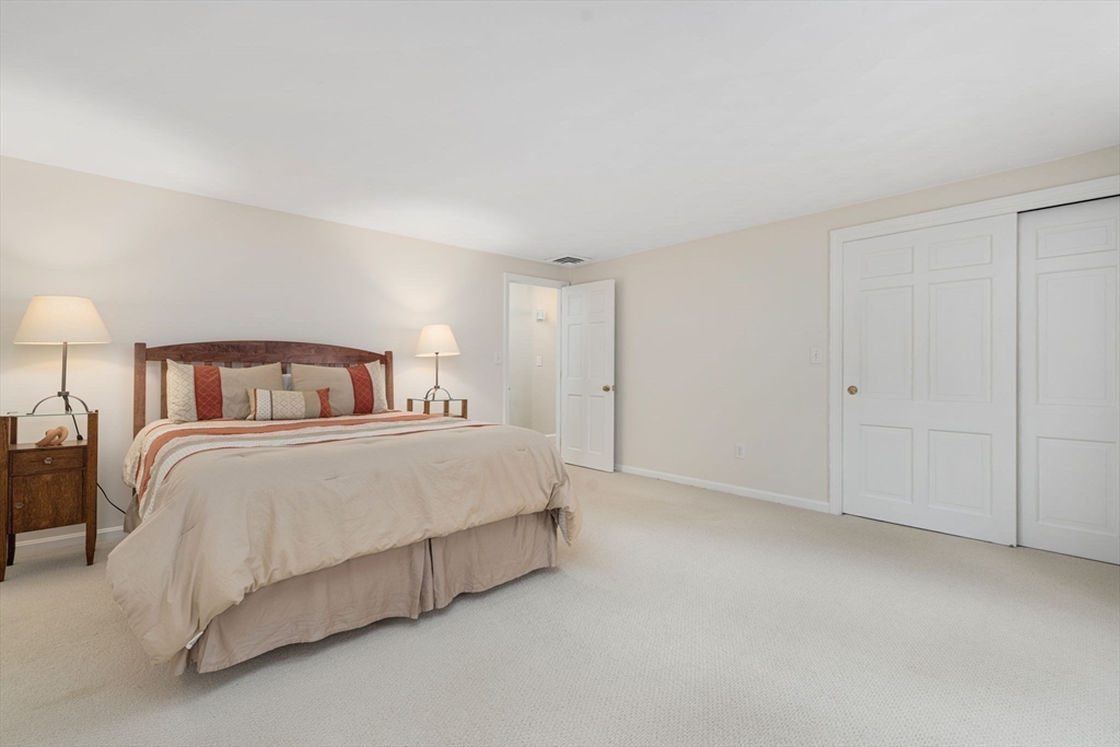 34 Colonial Way, Dartmouth, MA Photo #22