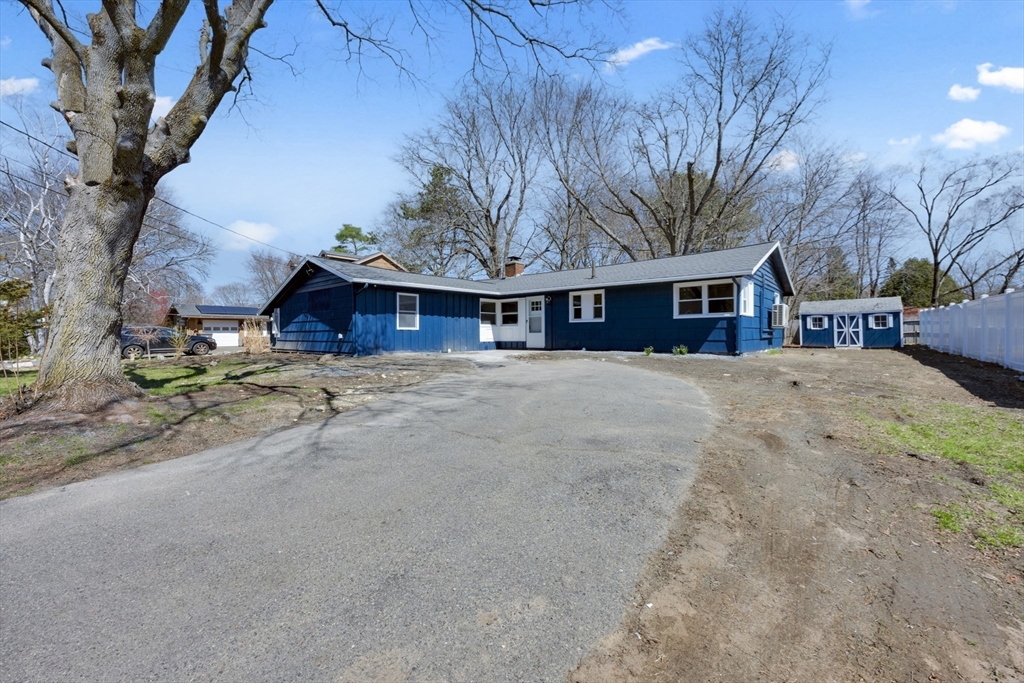 109 Hastings St