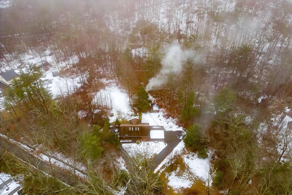 Southbridge, Massachusetts 01550, United States, 3 Bedrooms Bedrooms, ,3 BathroomsBathrooms,Residential,Pending,26791