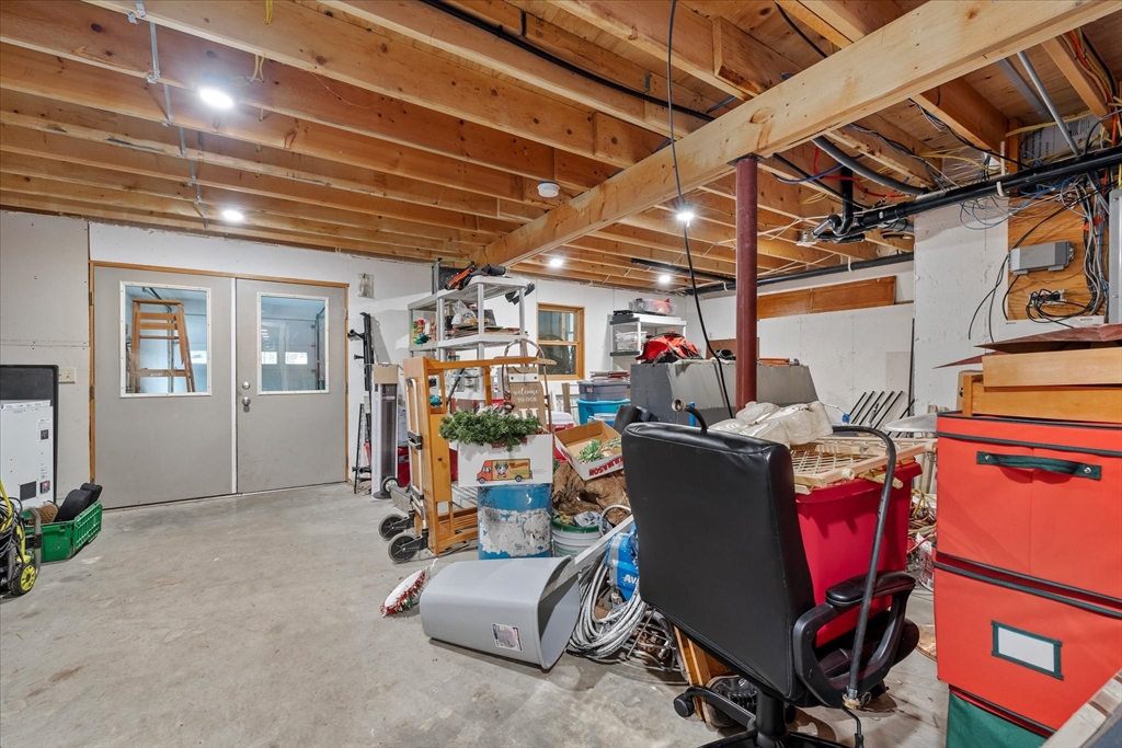 Southbridge, Massachusetts 01550, United States, 3 Bedrooms Bedrooms, ,3 BathroomsBathrooms,Residential,Pending,26791