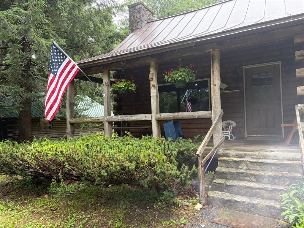 300 Lockes Village Rd, Wendell, MA, 300 Lockes Village Rd, Wendell, MA Photo #2