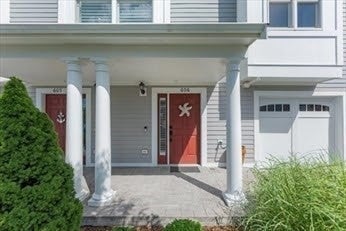 606 Schooner Way 606