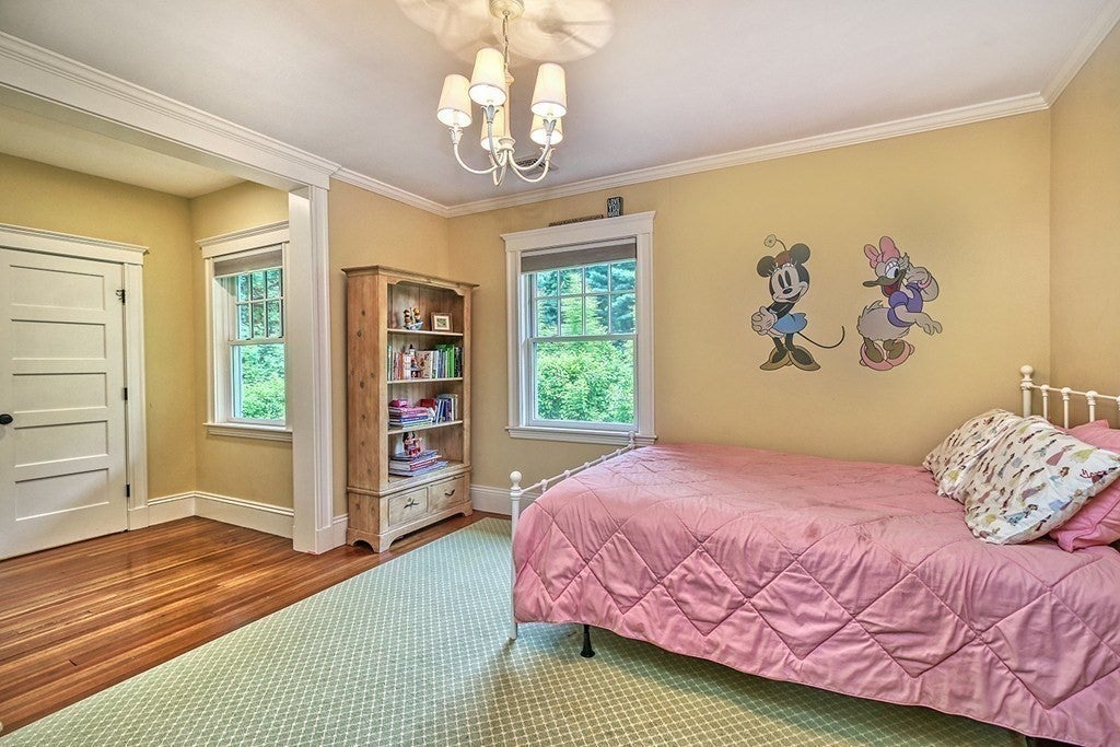 15 Foxcroft Rd, Winchester, MA Photo #19