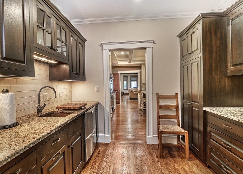15 Foxcroft Rd, Winchester, MA Photo #10