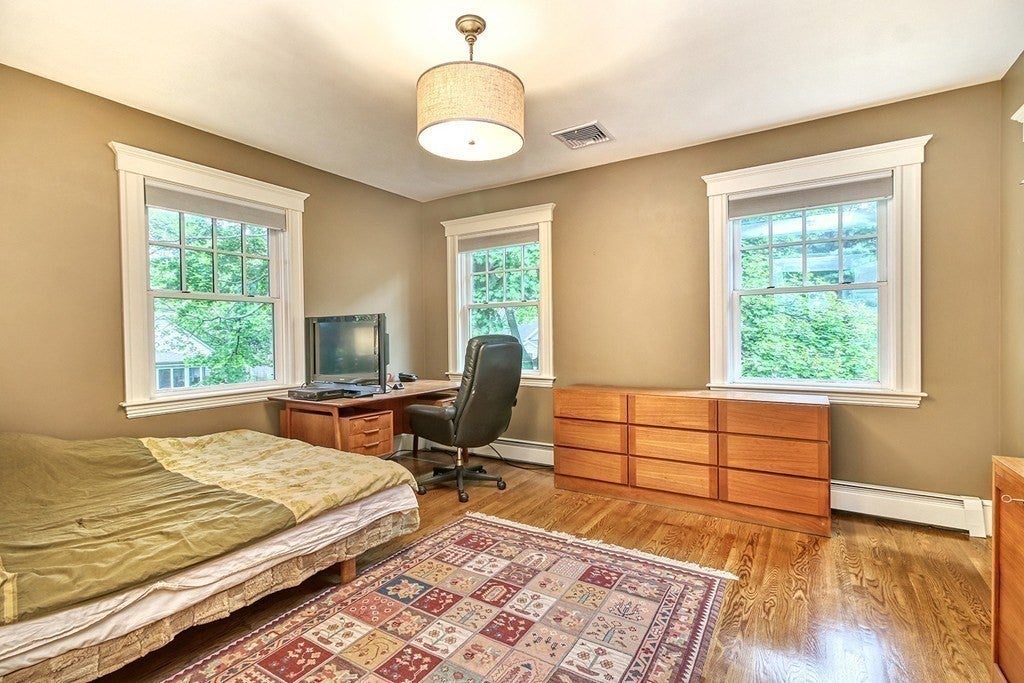 15 Foxcroft Rd, Winchester, MA Photo #23