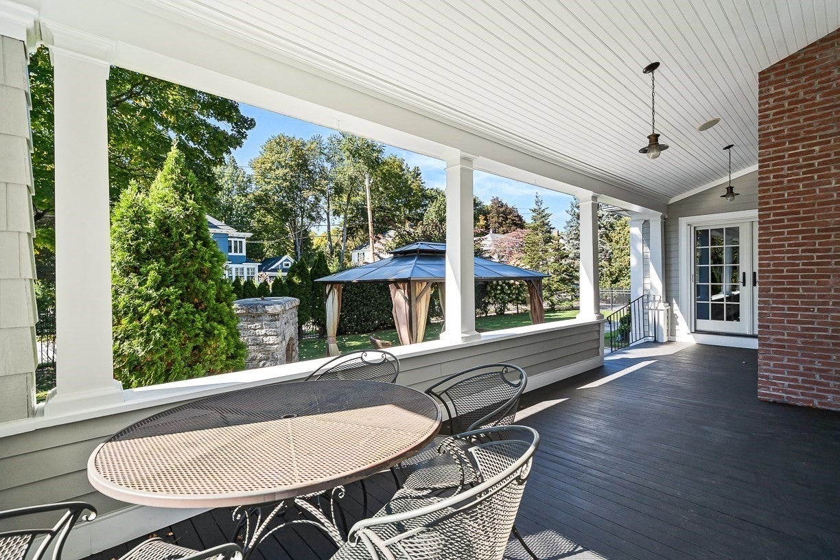 15 Foxcroft Rd, Winchester, MA Photo #36