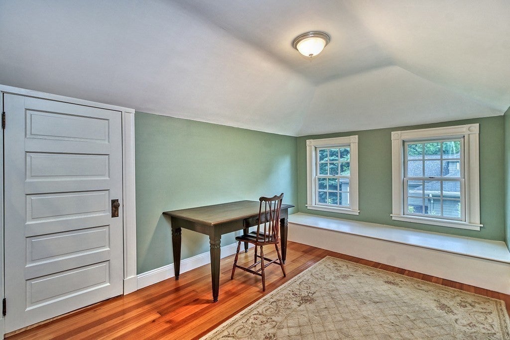 15 Foxcroft Rd, Winchester, MA Photo #28