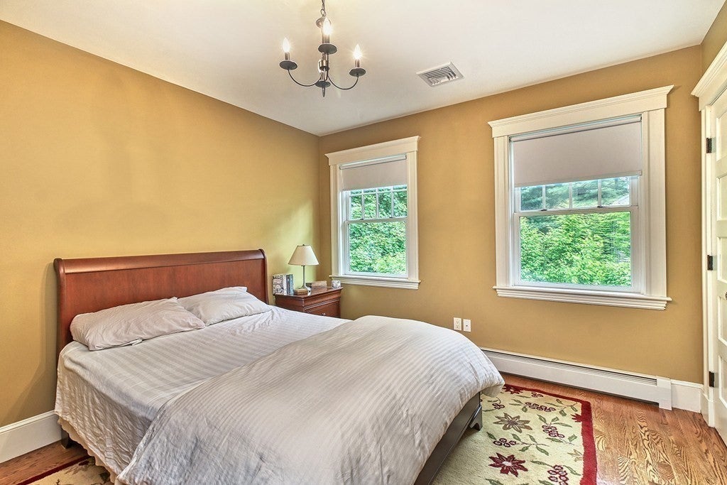 15 Foxcroft Rd, Winchester, MA Photo #22