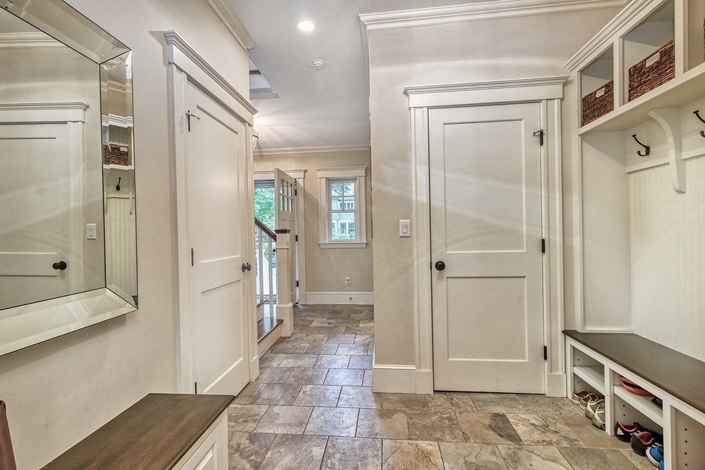 15 Foxcroft Rd, Winchester, MA Photo #34