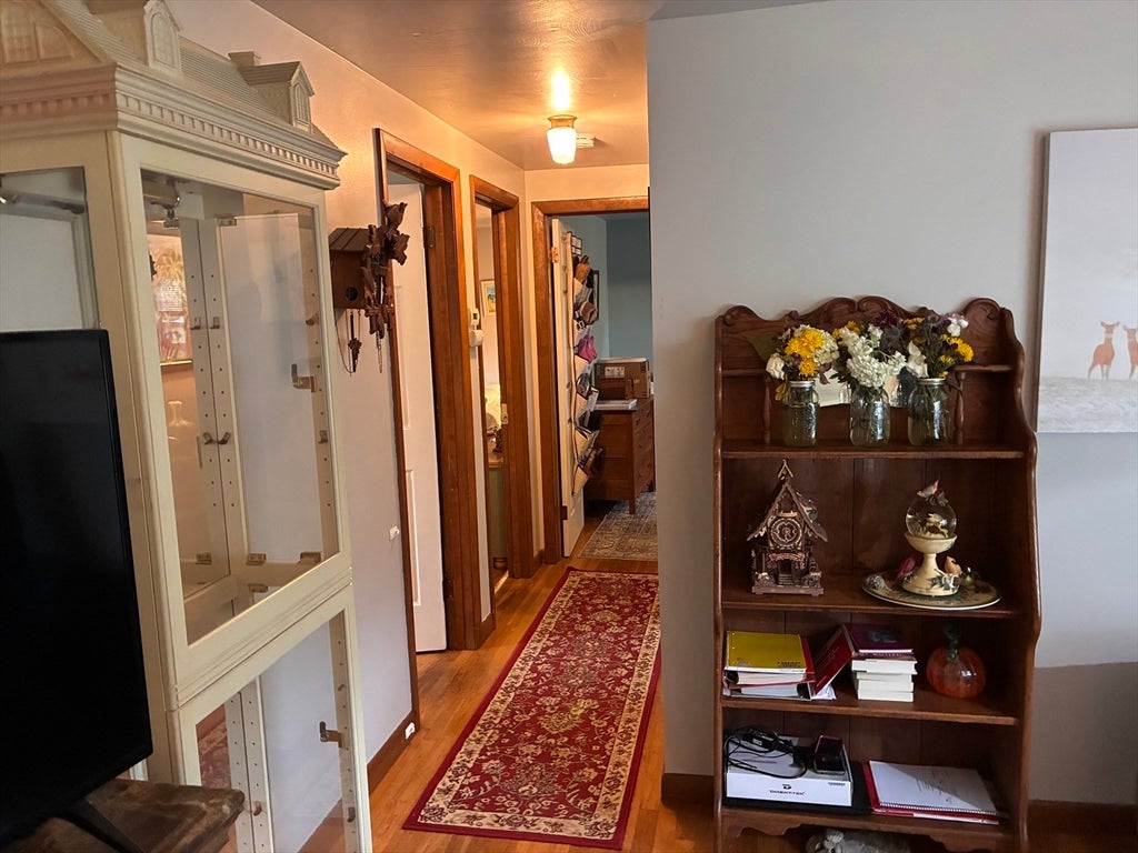 10 Alice St, Montague, MA, 10 Alice St, Montague, MA Photo #10