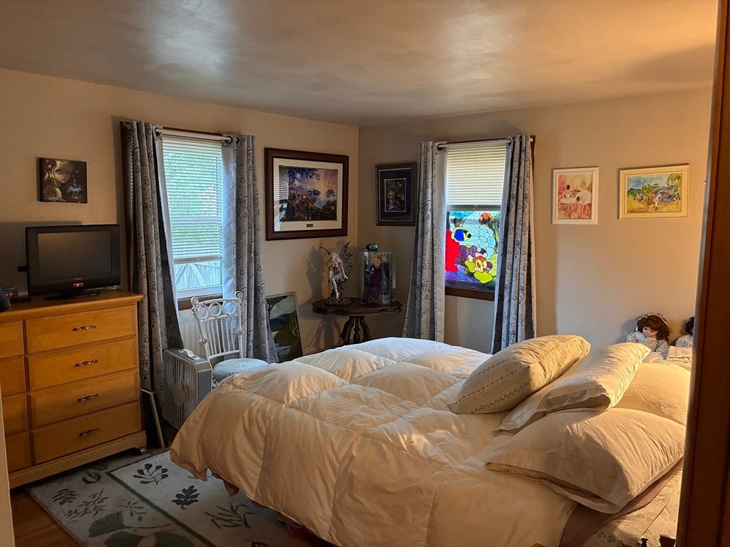 10 Alice St, Montague, MA, 10 Alice St, Montague, MA Photo #12