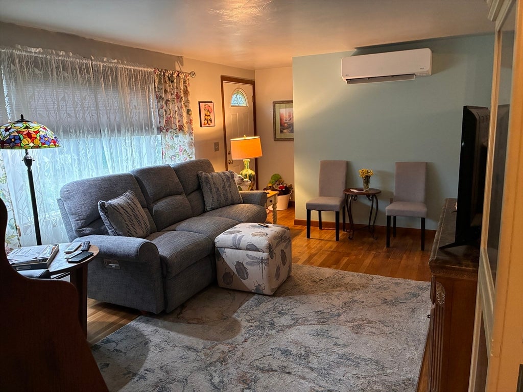 10 Alice St, Montague, MA, 10 Alice St, Montague, MA Photo #7