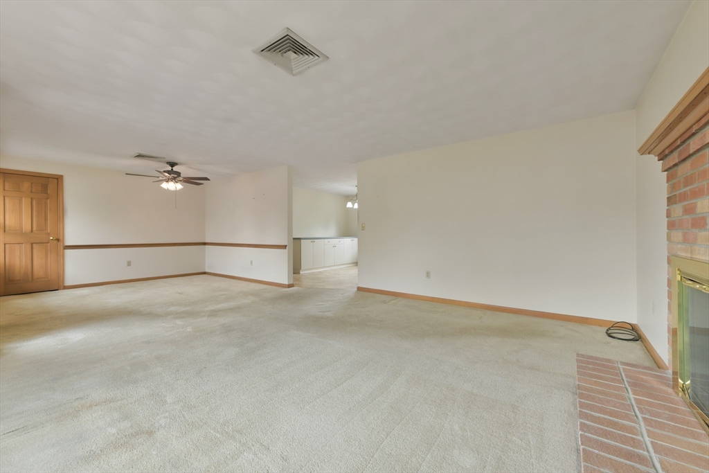 79 Ledgeview Dr