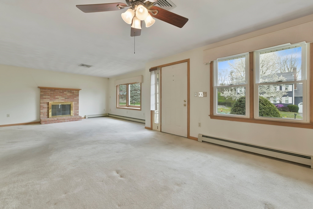79 Ledgeview Dr