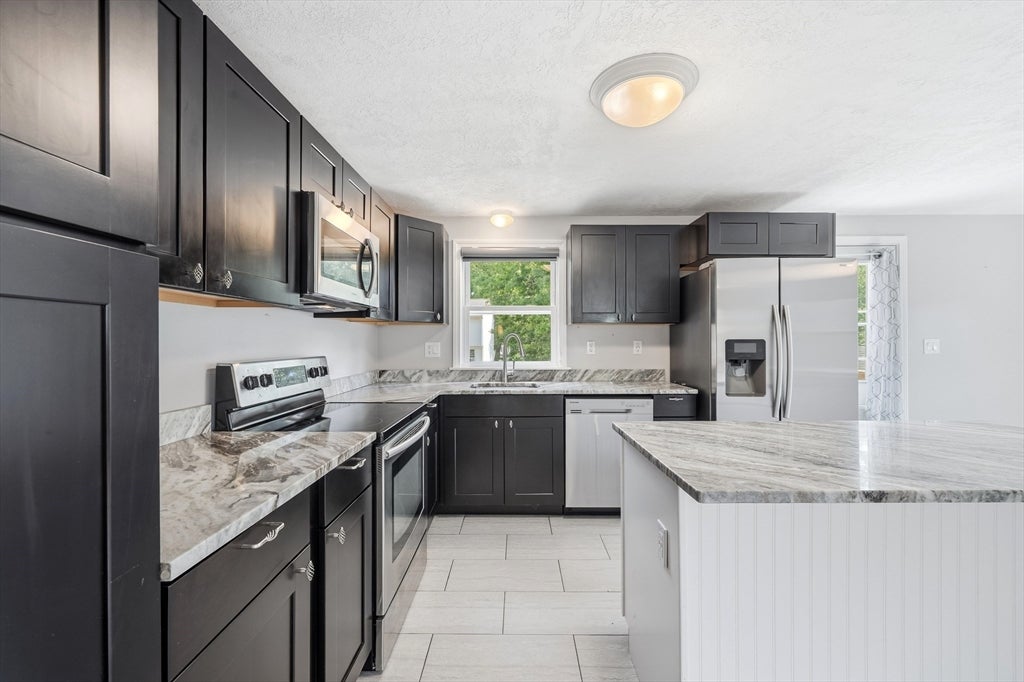 51 Broad Street, Billerica, MA Photo #2