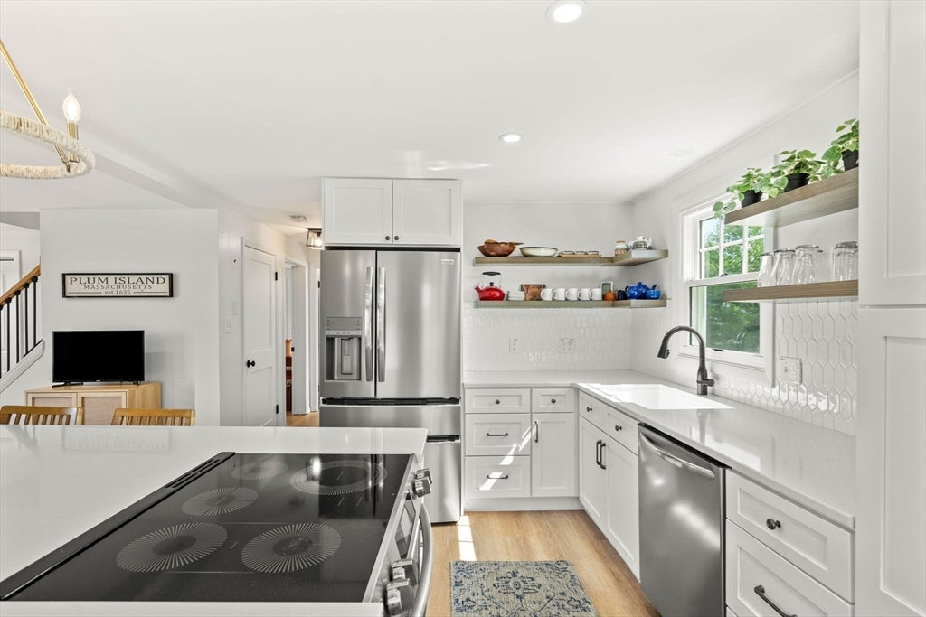 133 Old Point, Newburyport, MA Photo #4