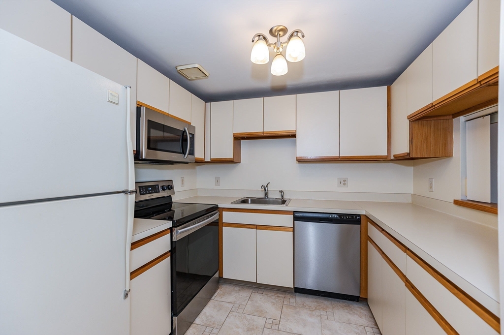 100 Ledgewood Drive 215