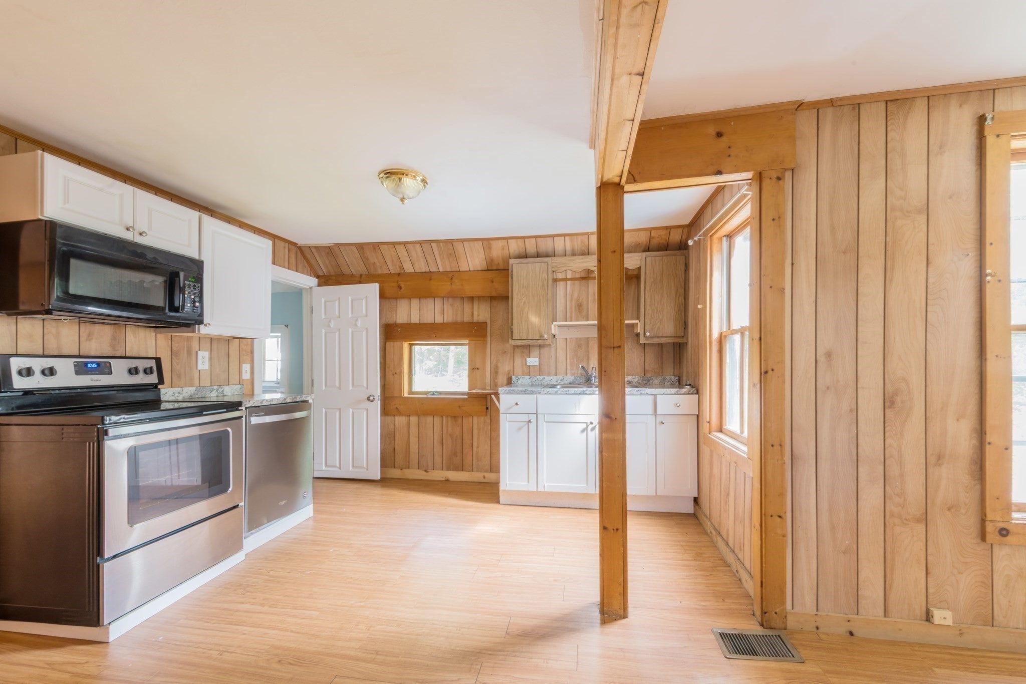 830 Main St, Hanson, MA, 830 Main St, Hanson, MA Photo #17