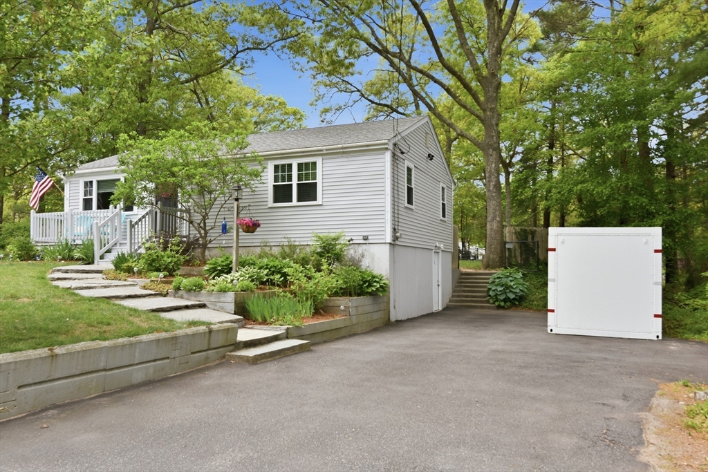 38 Barker Rd