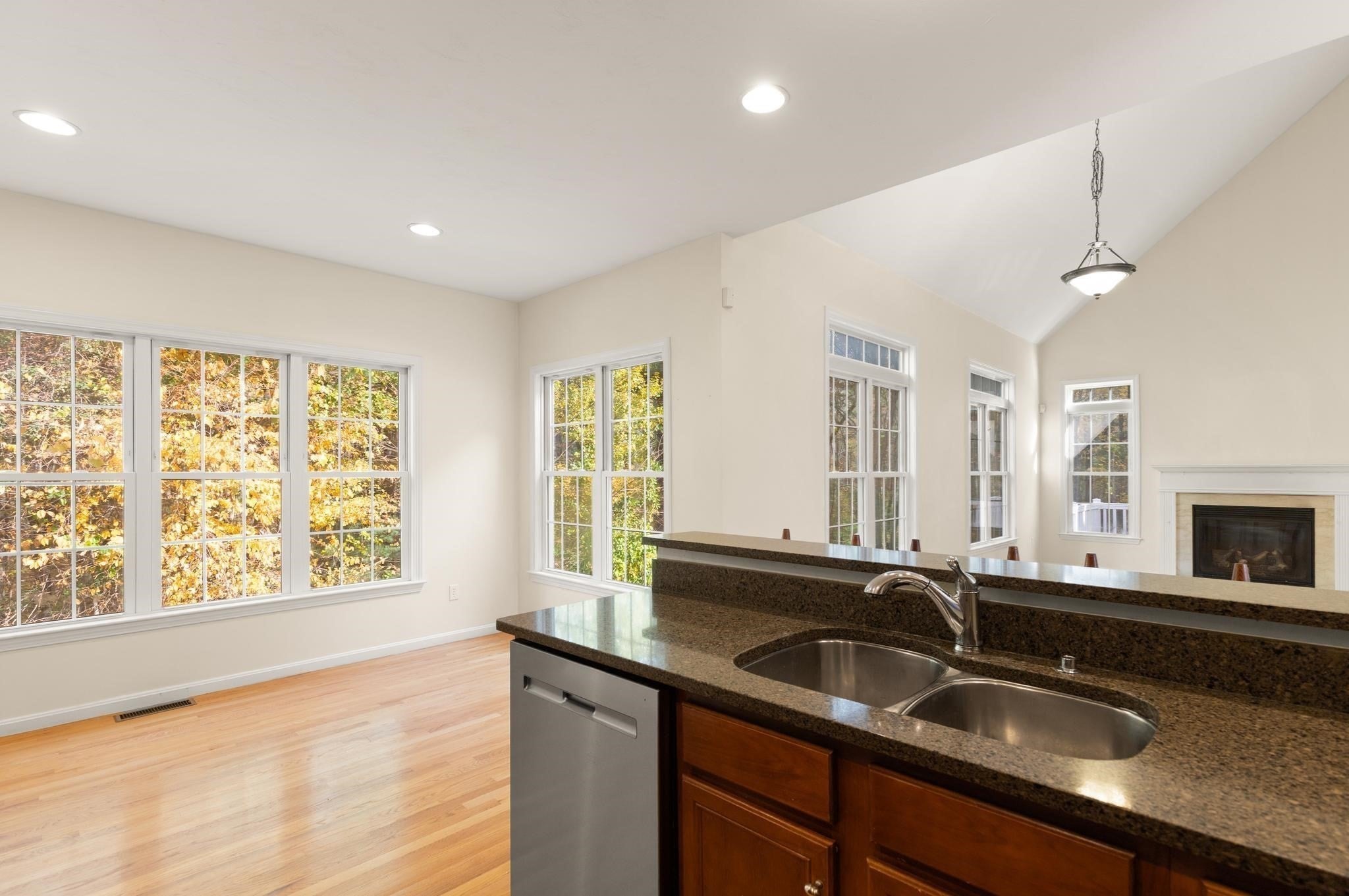 35 Daisy Ln #35, Raynham, MA, 35 Daisy Ln #35, Raynham, MA Photo #9