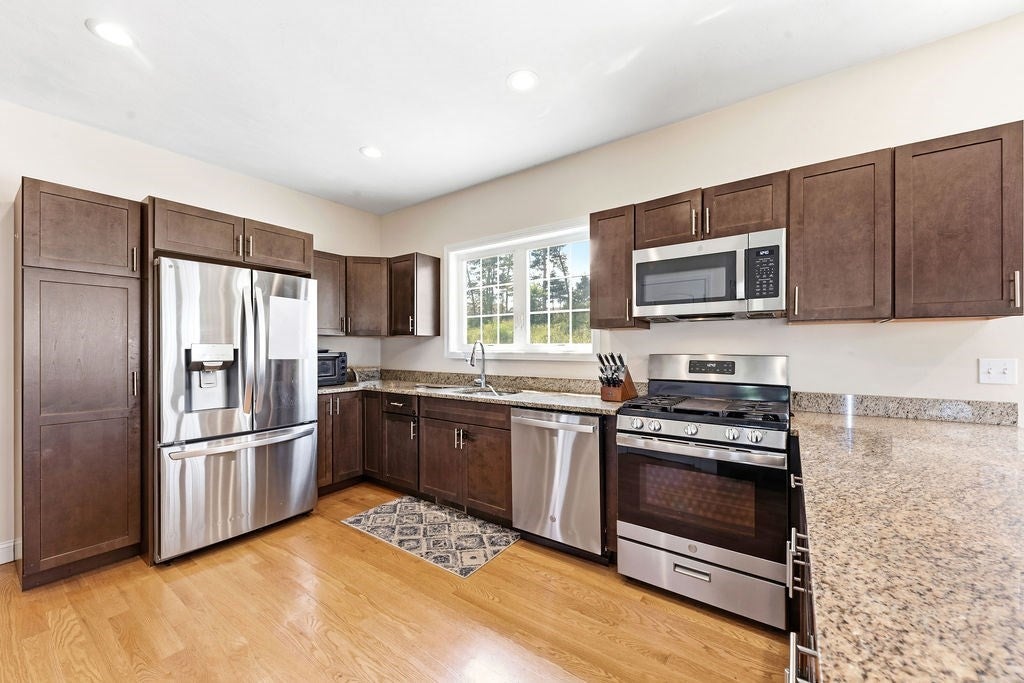 29 Tea Party Dr #29, Uxbridge, MA, 29 Tea Party Dr #29, Uxbridge, MA Photo #22