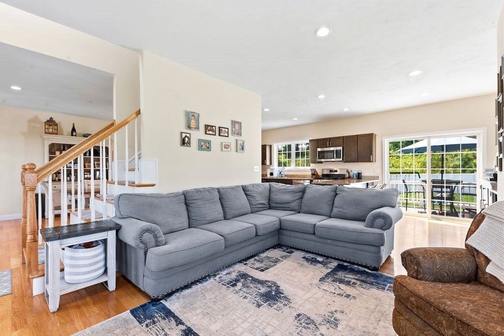 29 Tea Party Dr #29, Uxbridge, MA, 29 Tea Party Dr #29, Uxbridge, MA Photo #23