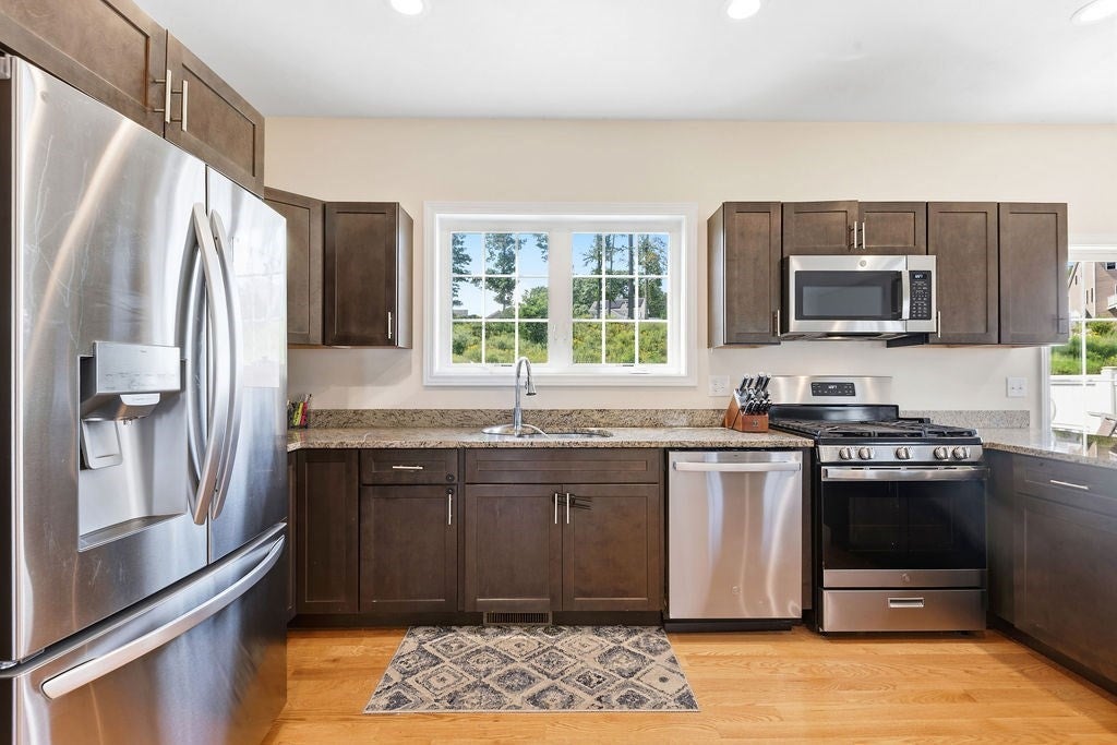 29 Tea Party Dr #29, Uxbridge, MA, 29 Tea Party Dr #29, Uxbridge, MA Photo #14