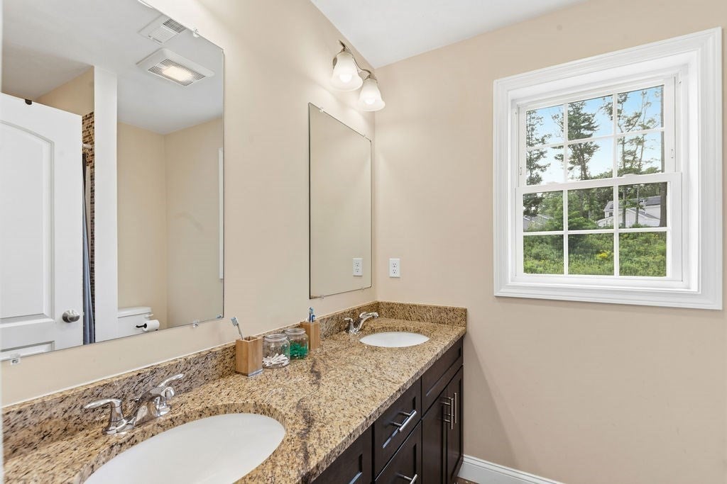 29 Tea Party Dr #29, Uxbridge, MA, 29 Tea Party Dr #29, Uxbridge, MA Photo #32