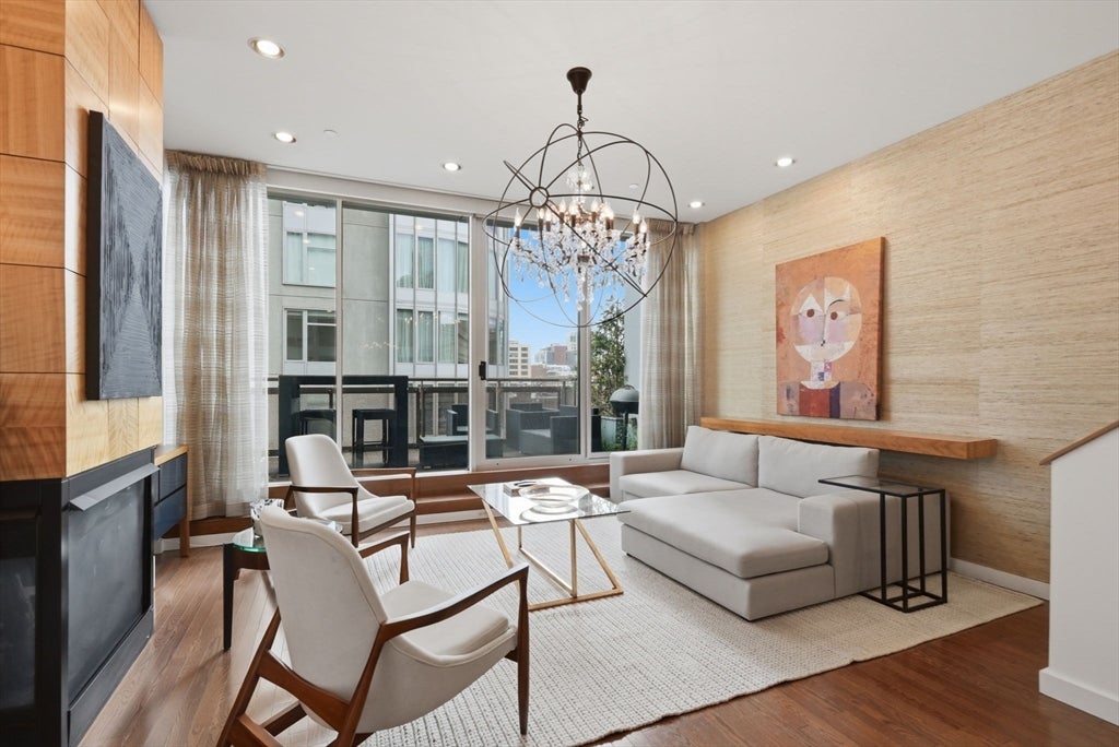 Photo of 88 Kingston St, Boston, MA